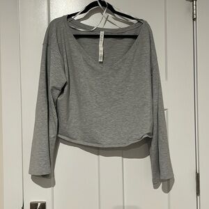 Lululemon flat cropped pull over